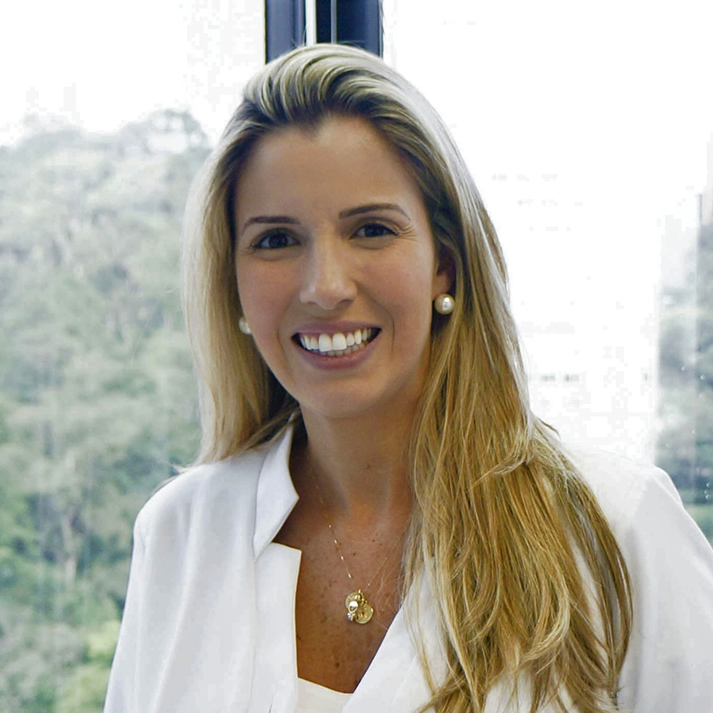 Dra. Flávia Lima